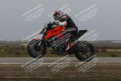 media/Nov-30-2025-TrackDaz (Sun) [[d8b22663df]]/A Group/Session 4 (Wheelie Bump)/